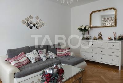 Apartament cu 3 camere decomandat, mobilat în Valea Aurie