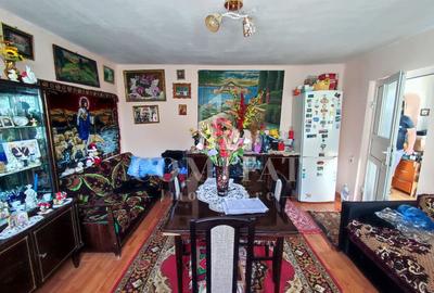 Casă individuală cu 3 camere în Dâmbul Rotund