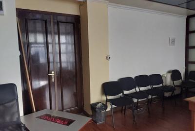 Ultracentral- spațiu birou, parter, Palatul UGIR - 4