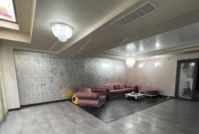 Casă individuală cu 7 camere în Lipovei