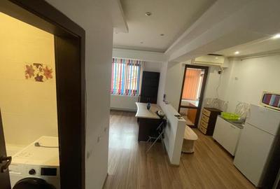 299 euro- Garsoniera cu centrala termica   loc de parcare propriu -met - 3