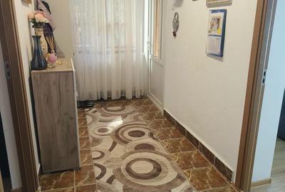 Casa singur in curte zona Astra - 4