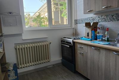 2 camere confort 1, parter cu imbunatatiri, Scolilor - 6