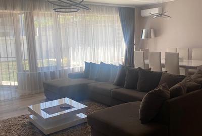 Mamaia Nord - Vila tip duplex P+2 , pe partea marii , la doi pasi de plaja - 2