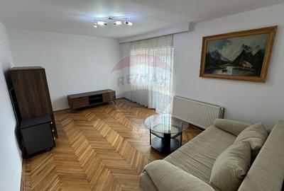 DE INCHIRIAT: Apartament cu 2 camere zona Hotel Europa - 1