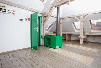 Birou, de 80 mp, în Decebal