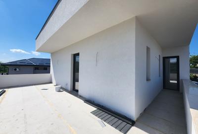 Casa individuala , 4 camere, 3 bai, garaj 26 mp , terasa 40 mp, VALEA ADANCA - 11