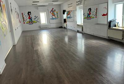 Piata Unirii, spatiu 100 mp - 1