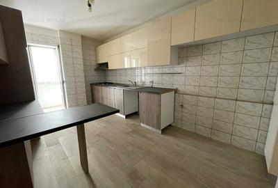 Apartament cu 4 camere semidecomandat, mobilat în Primăverii