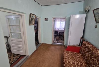 CASA 4 CAMERE , SUPRAFATA TOTALA 80 MP , TEREREN 355 MP, DESCHIDERE  17,5 ML - 7