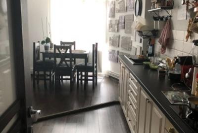 Apartamnet ultracentral 3 camere decomandat ,spatiu generos, pozitie premium - 4