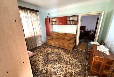 Casă cu arhitectură pragmatică în zona Port - 1