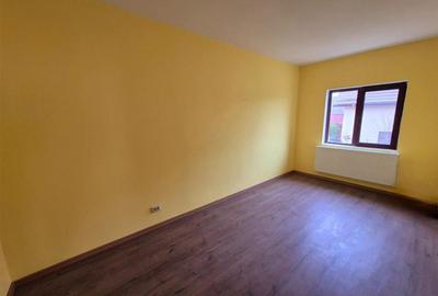Casa de vanzare individuala cu garaj in Bucium - 8