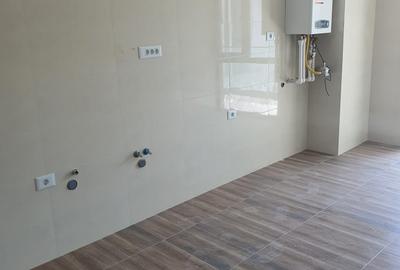 Apartament cu 3 camere semidecomandat în Inel II