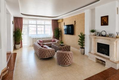 VILĂ EXCLUSIVISTĂ CU PISCINĂ, 470 MP UTILI, TEREN 600 MP – AGIGEA, LA 5 MINUTE D - 15