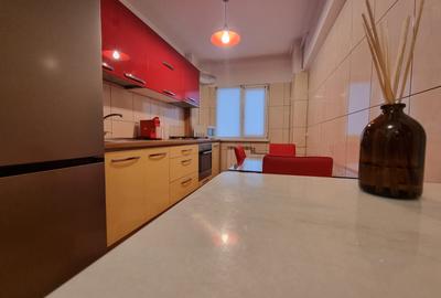 Ultracentral- 2 camere decomandate-doua balcoane- impecabil - 1