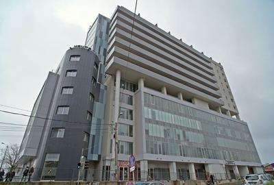 Birou, 888 mp în Central