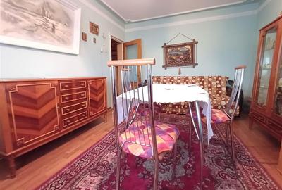 Apartament 3 Camere Decomandat - Blv Independenței- 550 euro - 9