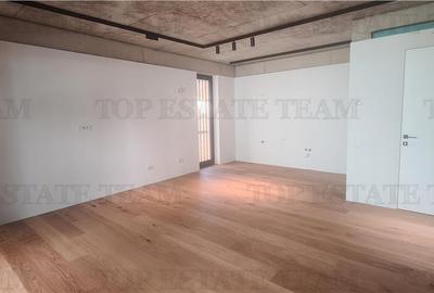 Apartament cu 3 camere semidecomandat în Dorobanți