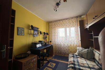 Apartament 3 camere Calea Bucuresti