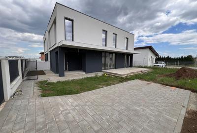 Casa de vanzare cu 4 camere,3 bai, semi finisata, zona Penny- Micesti Alba - 1