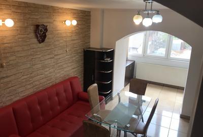 Proprietar, inchiriez apartament la primul etaj - 10