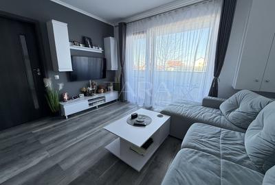 Apartament cu 2 camere decomandat, mobilat în Europa