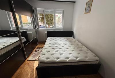 Apartament cu 2 camere decomandat si balcon in Vasile Aaron - 1