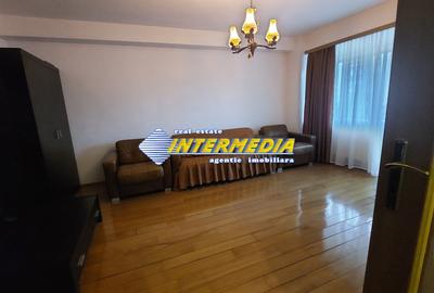 Apartament cu 2 camere decomandat, mobilat în Cetate