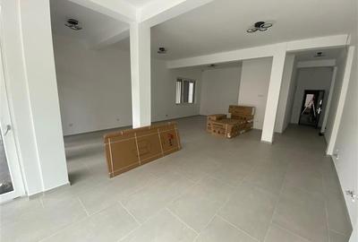 Spațiu comercial, 90 mp în Semicentral