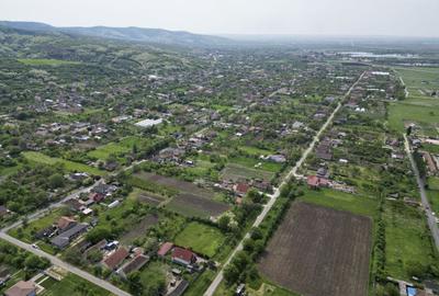 Teren Intravilan de 3,090 mp în Cuvin - 9