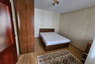 Apartament cu 2 camere nedecomandat, mobilat în Podu Roș
