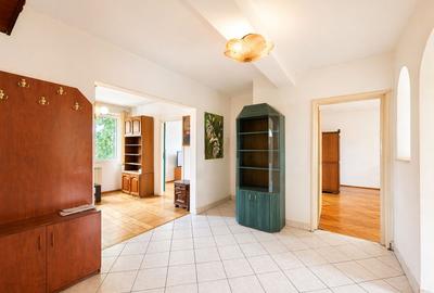 Apartament cu 3 camere de inchiriat in Oradea, Cartierul Decebal - 2