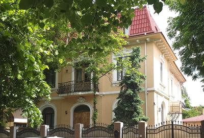 Casa impresionanta de vanzare Cotroceni, teren 680 mp, renovata, garaj dublu - 1