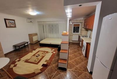 GARSONIERA,Nerva Traian,bl.1992,Amenajata,mobilata,utilata,complet - 1