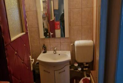 Se vinde pe Republicii apartament decomandat 3 camere ,pret 89000 euro neg - 11