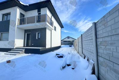 Casă cu 4 camere în Berceni