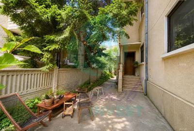 Apartament elegant situat la parterul unei vile - 1