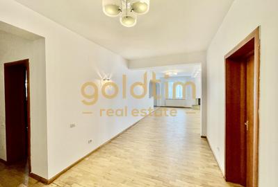 VILA INDIVIDUALA/PISCINA/ GARAJ - 24