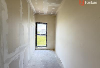 Duplex cu 3 camere si teren de 247 mp de vanzare in localitatea Sacalaz - 14