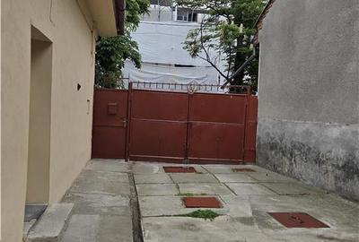 Integris Casa cu 5 camere,curte individuala,Str Gradinarilor,Oradea - 11