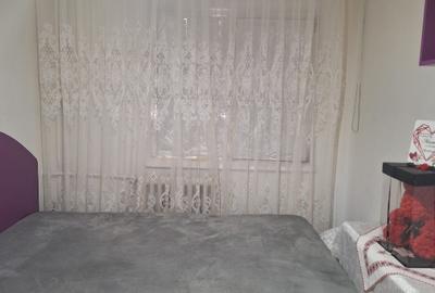 Vând apartament Valea Roșie - 2
