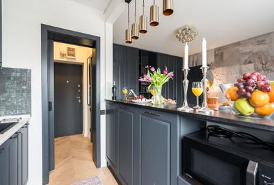 O Vacanță Permanentă în Inima Capitalei, Magheru/Bălcescu - 10