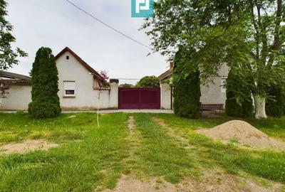 Casă individuală cu 5 camere în Central