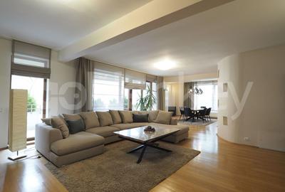 Apartament cu 4 camere decomandat, mobilat în Herăstrău