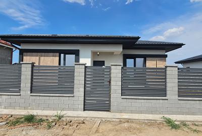 Casa individuala 4 camere/Com.Berceni - 1