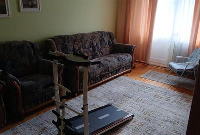 Apartament cu 3 camere decomandat in Tractorul, Brasov - 1