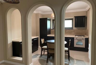 Inchiriez apartament 2 camere, strada Infratirii - 8