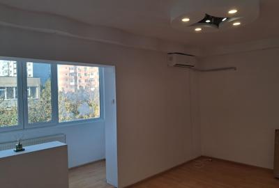 Vanzare Apartament 2 Camere Decomandat Crangasi - 2