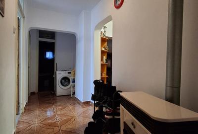 4 camere | etaj 2 | bloc reabilitat | Policlinica Magurele - 13